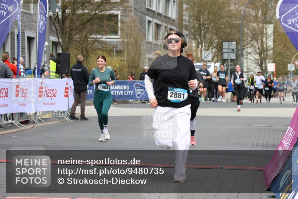 12.04.2026 - 45. Internationalen Wilhelmsburger Insellauf Strokosch-Dieckow http://msf.ph/oto/9480735 12.04.2026 13:26:27 Ziel 3024, 2881, 4064, 4684 meine-sportfotos.de
