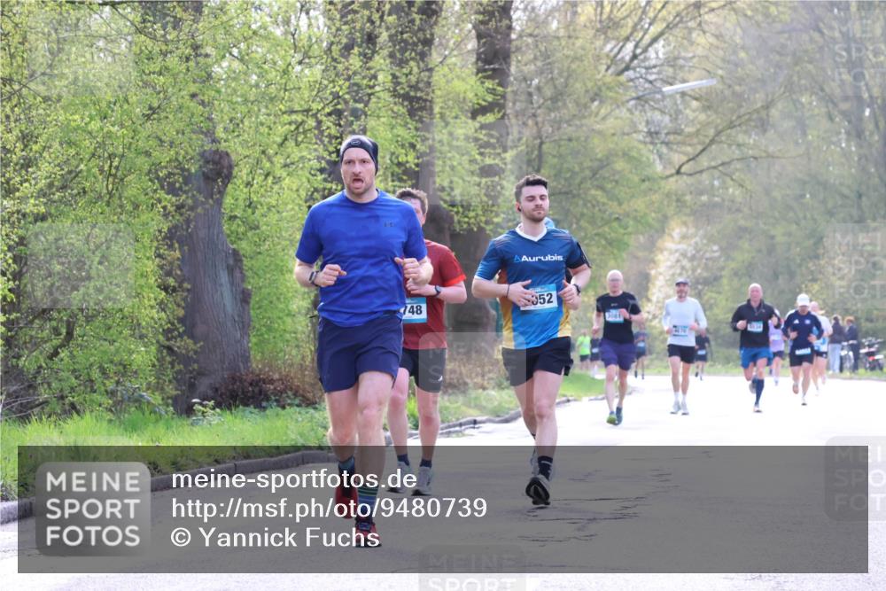 12.04.2026 - 45. Internationalen Wilhelmsburger Insellauf Yannick Fuchs http://msf.ph/oto/9480739 12.04.2026 10:20:23 Laufen 748, 352, 3081 meine-sportfotos.de