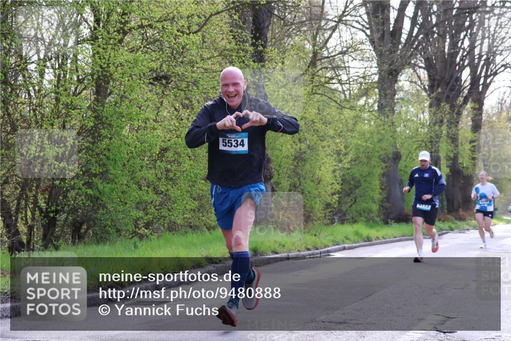 12.04.2026 - 45. Internationalen Wilhelmsburger Insellauf Yannick Fuchs http://msf.ph/oto/9480888 12.04.2026 10:20:38 Laufen 5534, 4713, 4340 meine-sportfotos.de