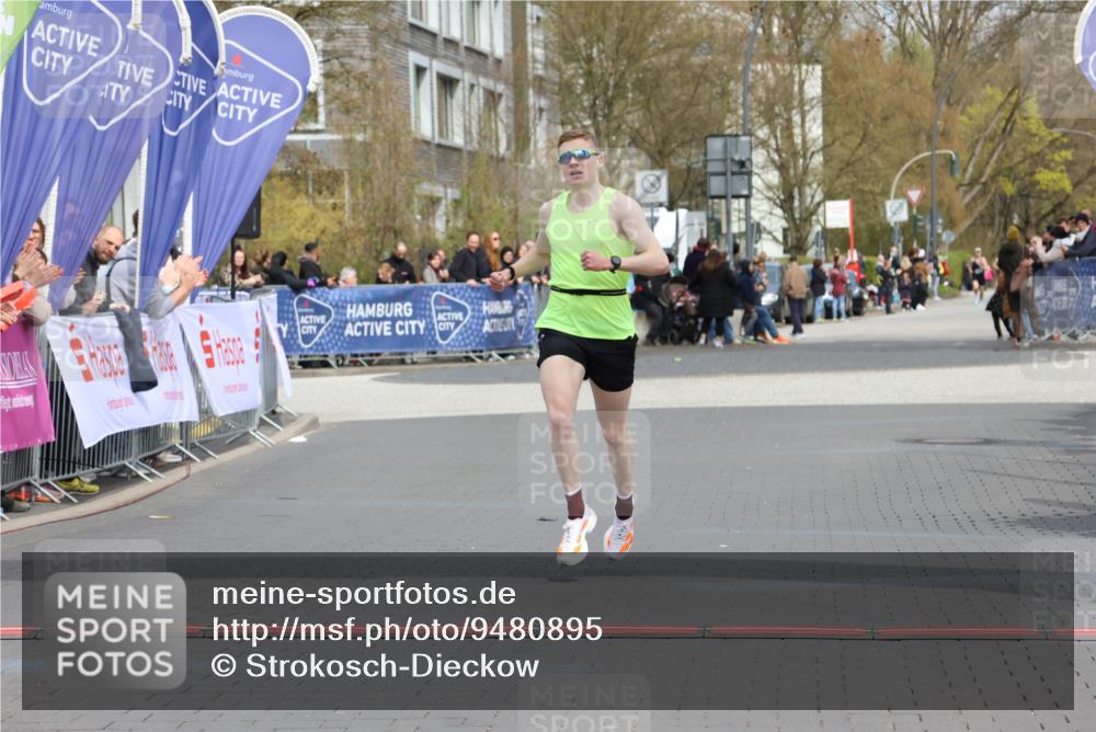 12.04.2026 - 45. Internationalen Wilhelmsburger Insellauf Strokosch-Dieckow http://msf.ph/oto/9480895 12.04.2026 12:46:38 Ziel 4093 meine-sportfotos.de