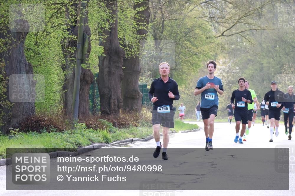12.04.2026 - 45. Internationalen Wilhelmsburger Insellauf Yannick Fuchs http://msf.ph/oto/9480998 12.04.2026 10:20:54 Laufen 4766, 4242, 2377, 2323, 2780 meine-sportfotos.de