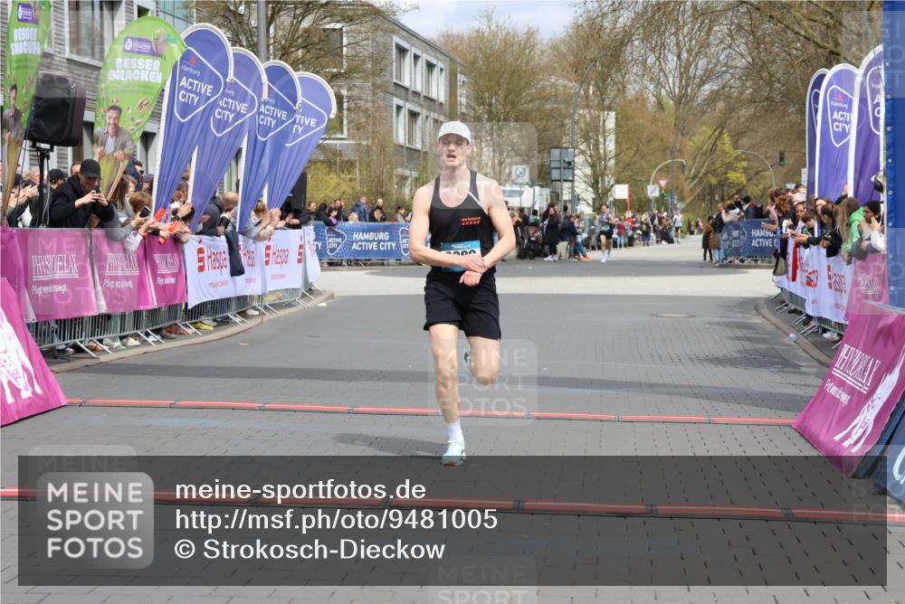 12.04.2026 - 45. Internationalen Wilhelmsburger Insellauf Strokosch-Dieckow http://msf.ph/oto/9481005 12.04.2026 12:47:00 Ziel 3389 meine-sportfotos.de