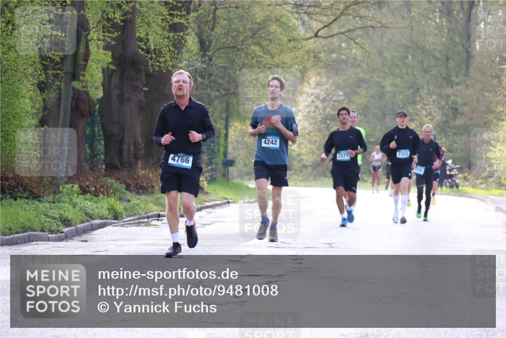 12.04.2026 - 45. Internationalen Wilhelmsburger Insellauf Yannick Fuchs http://msf.ph/oto/9481008 12.04.2026 10:20:55 Laufen 4766, 4242, 2377, 2323, 780 meine-sportfotos.de