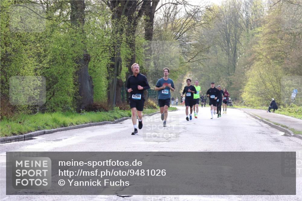 12.04.2026 - 45. Internationalen Wilhelmsburger Insellauf Yannick Fuchs http://msf.ph/oto/9481026 12.04.2026 10:20:57 Laufen 4766, 4242, 2377, 2323 meine-sportfotos.de