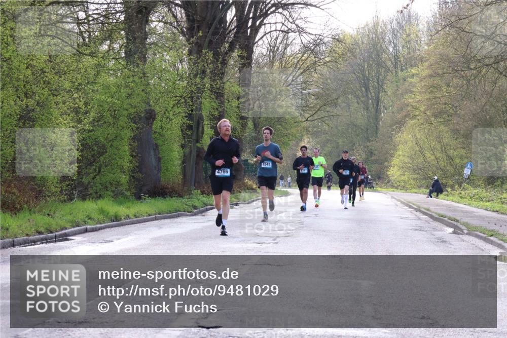 12.04.2026 - 45. Internationalen Wilhelmsburger Insellauf Yannick Fuchs http://msf.ph/oto/9481029 12.04.2026 10:20:57 Laufen 4766, 4242, 2377 meine-sportfotos.de