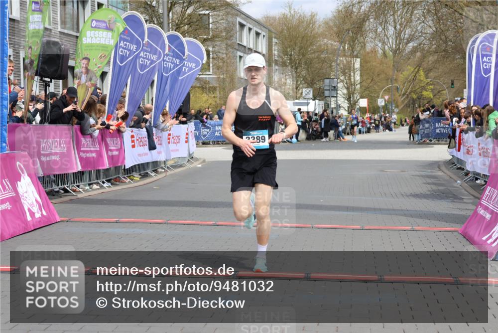 12.04.2026 - 45. Internationalen Wilhelmsburger Insellauf Strokosch-Dieckow http://msf.ph/oto/9481032 12.04.2026 12:47:01 Ziel 3389 meine-sportfotos.de