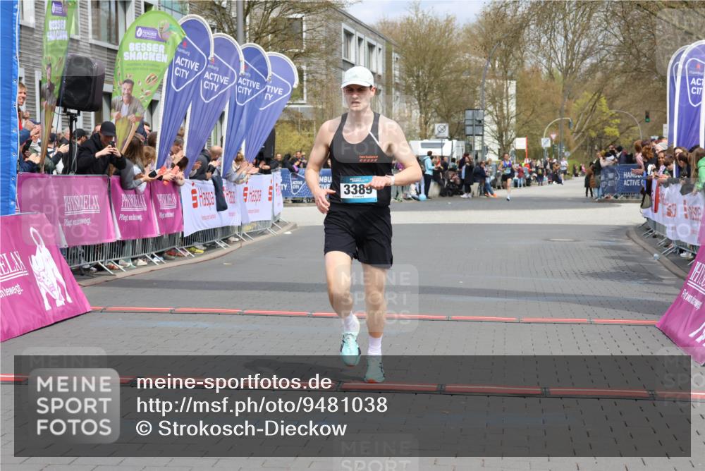12.04.2026 - 45. Internationalen Wilhelmsburger Insellauf Strokosch-Dieckow http://msf.ph/oto/9481038 12.04.2026 12:47:01 Ziel 3389 meine-sportfotos.de