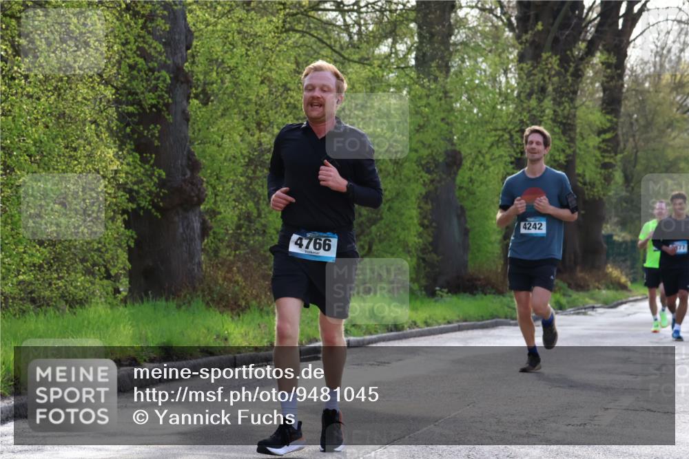 12.04.2026 - 45. Internationalen Wilhelmsburger Insellauf Yannick Fuchs http://msf.ph/oto/9481045 12.04.2026 10:21:01 Laufen 4766, 4242 meine-sportfotos.de