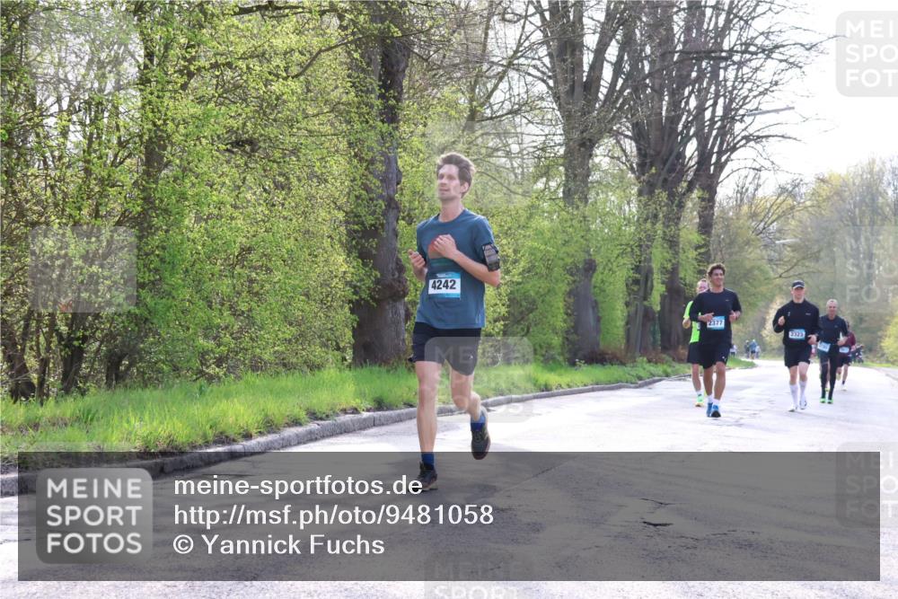 12.04.2026 - 45. Internationalen Wilhelmsburger Insellauf Yannick Fuchs http://msf.ph/oto/9481058 12.04.2026 10:21:04 Laufen 4242, 2377, 2323 meine-sportfotos.de