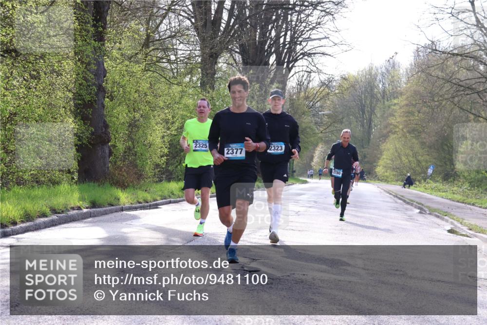 12.04.2026 - 45. Internationalen Wilhelmsburger Insellauf Yannick Fuchs http://msf.ph/oto/9481100 12.04.2026 10:21:07 Laufen 2325, 2377, 2323, 2780 meine-sportfotos.de