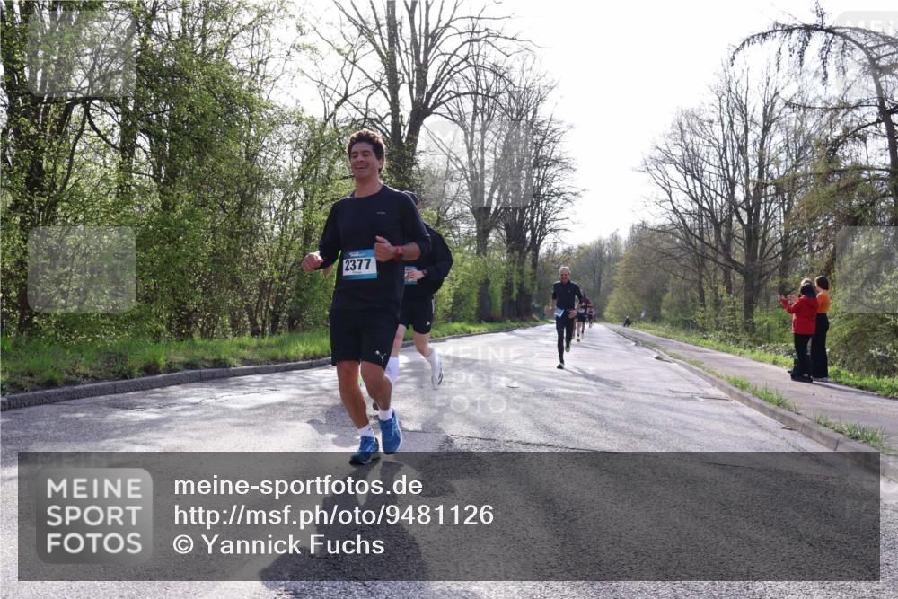 12.04.2026 - 45. Internationalen Wilhelmsburger Insellauf Yannick Fuchs http://msf.ph/oto/9481126 12.04.2026 10:21:09 Laufen 2377 meine-sportfotos.de