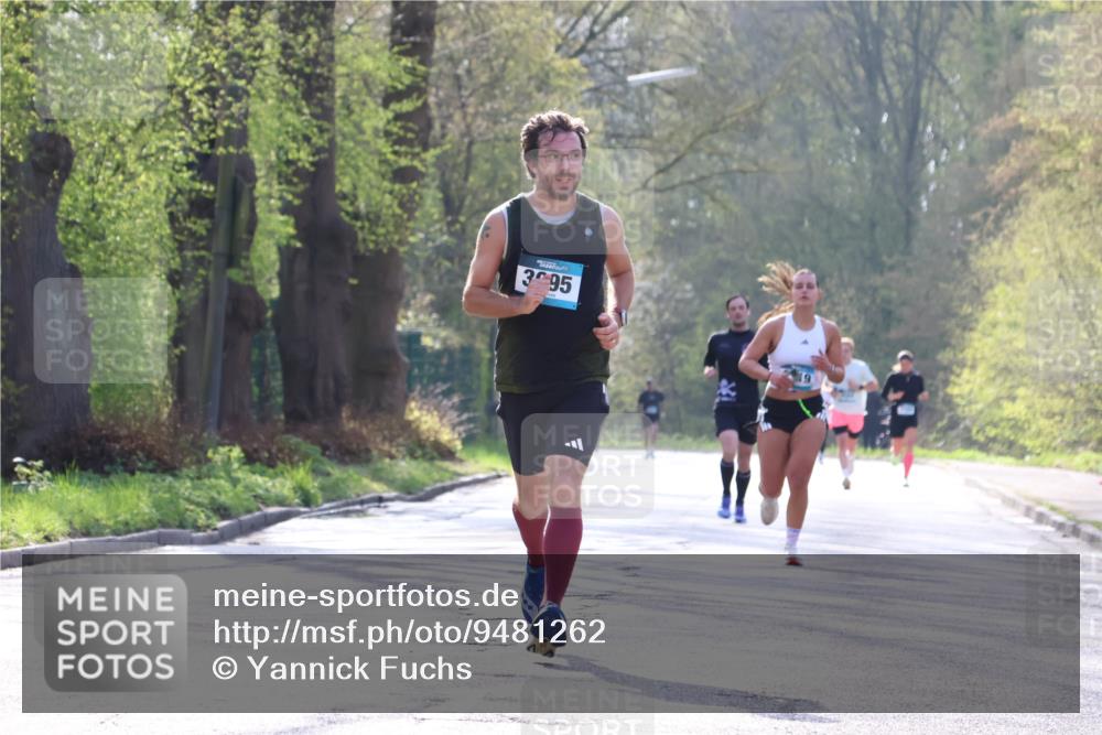 12.04.2026 - 45. Internationalen Wilhelmsburger Insellauf Yannick Fuchs http://msf.ph/oto/9481262 12.04.2026 10:21:21 Laufen 3, 95 meine-sportfotos.de
