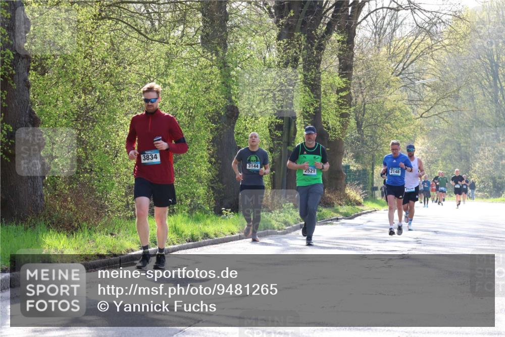 12.04.2026 - 45. Internationalen Wilhelmsburger Insellauf Yannick Fuchs http://msf.ph/oto/9481265 12.04.2026 10:29:12 Laufen 3834, 3144, 2521, 2148, 2400 meine-sportfotos.de