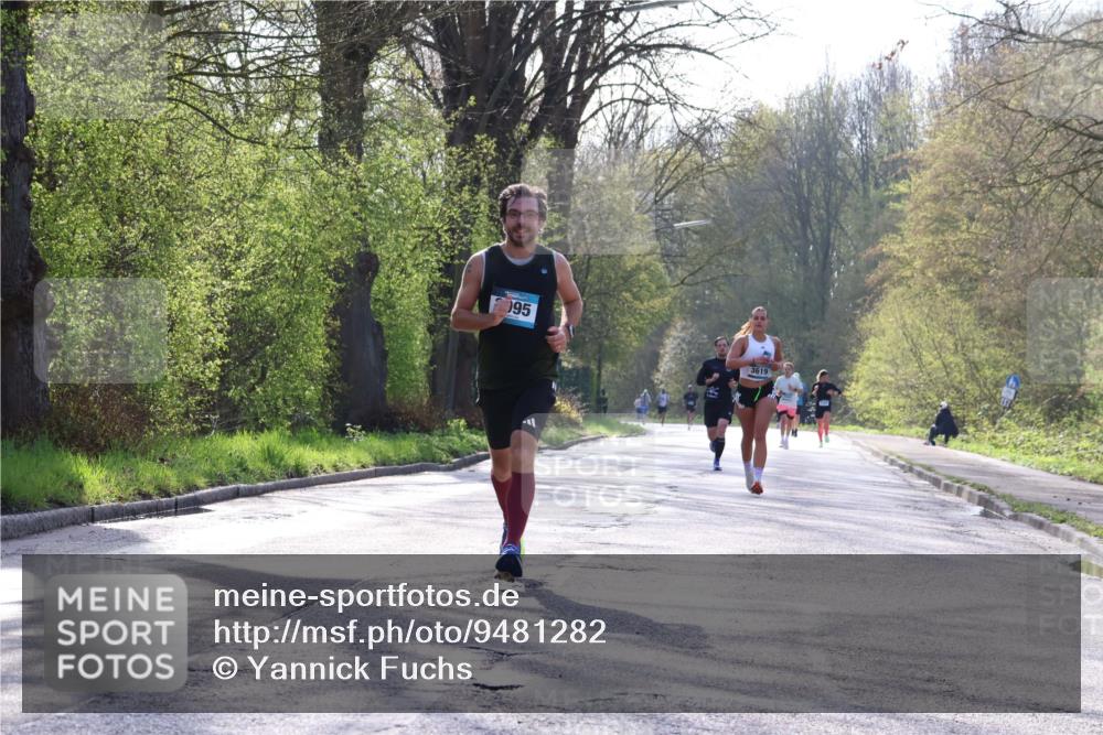 12.04.2026 - 45. Internationalen Wilhelmsburger Insellauf Yannick Fuchs http://msf.ph/oto/9481282 12.04.2026 10:21:23 Laufen 995, 3619 meine-sportfotos.de