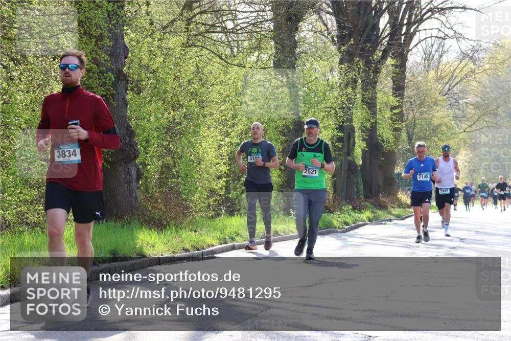 12.04.2026 - 45. Internationalen Wilhelmsburger Insellauf Yannick Fuchs http://msf.ph/oto/9481295 12.04.2026 10:29:14 Laufen 3834, 31, 2521, 2148, 2456 meine-sportfotos.de