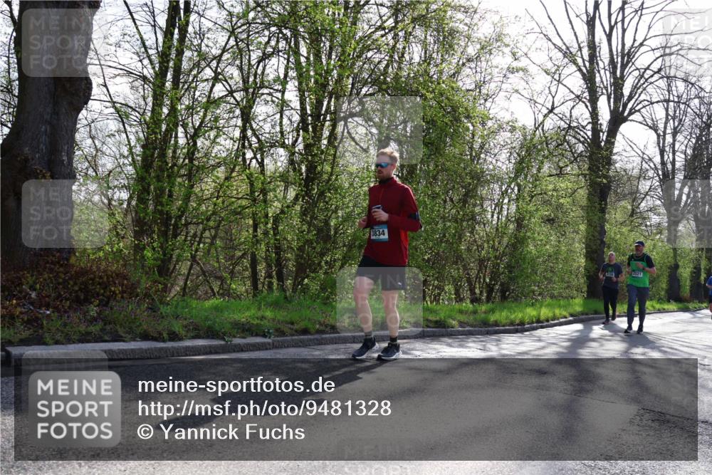 12.04.2026 - 45. Internationalen Wilhelmsburger Insellauf Yannick Fuchs http://msf.ph/oto/9481328 12.04.2026 10:29:16 Laufen 3834, 3144, 2521 meine-sportfotos.de