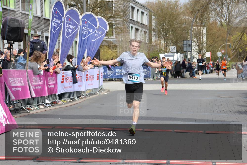 12.04.2026 - 45. Internationalen Wilhelmsburger Insellauf Strokosch-Dieckow http://msf.ph/oto/9481369 12.04.2026 12:47:30 Ziel 5413, 4656 meine-sportfotos.de