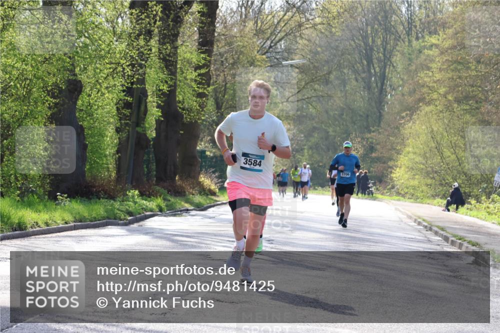 12.04.2026 - 45. Internationalen Wilhelmsburger Insellauf Yannick Fuchs http://msf.ph/oto/9481425 12.04.2026 10:21:36 Laufen 3584, 3706 meine-sportfotos.de