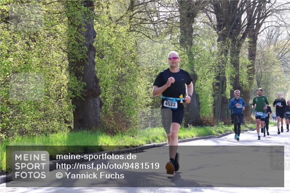 12.04.2026 - 45. Internationalen Wilhelmsburger Insellauf Yannick Fuchs http://msf.ph/oto/9481519 12.04.2026 10:29:33 Laufen 4522, 5702, 2100, 3444, 5254 meine-sportfotos.de