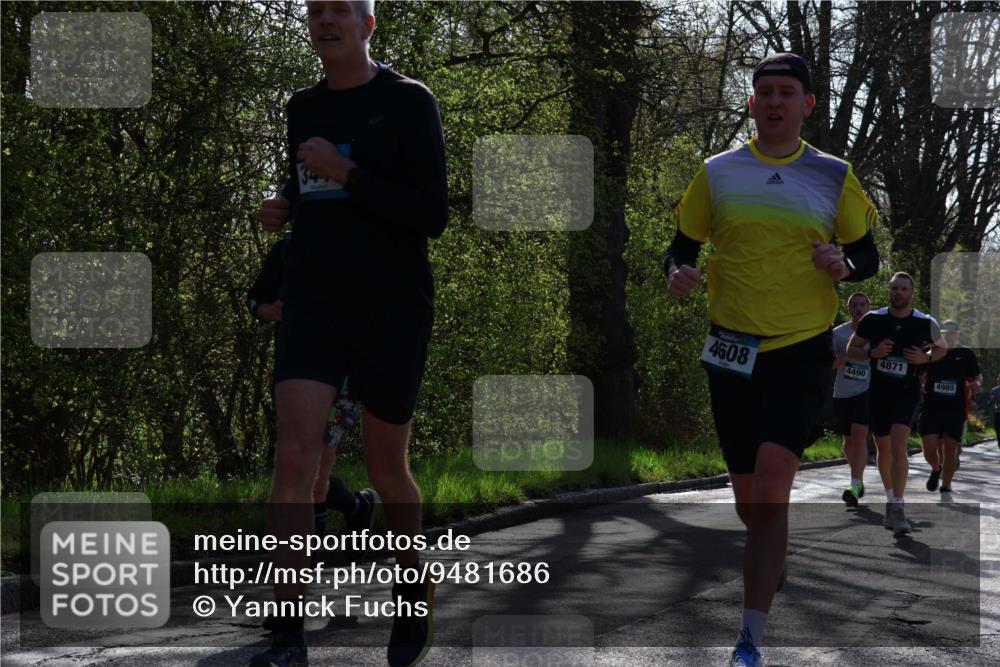 12.04.2026 - 45. Internationalen Wilhelmsburger Insellauf Yannick Fuchs http://msf.ph/oto/9481686 12.04.2026 10:29:46 Laufen 4871, 4608, 4490, 4980 meine-sportfotos.de