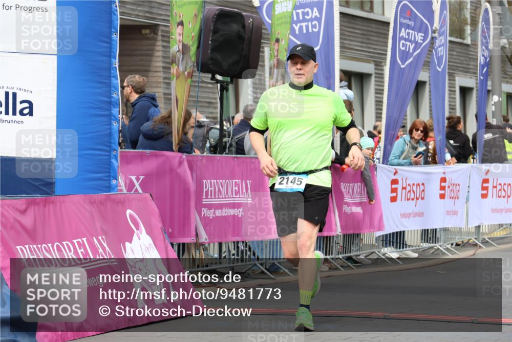 12.04.2026 - 45. Internationalen Wilhelmsburger Insellauf Strokosch-Dieckow http://msf.ph/oto/9481773 12.04.2026 13:24:52 Ziel 2145 meine-sportfotos.de