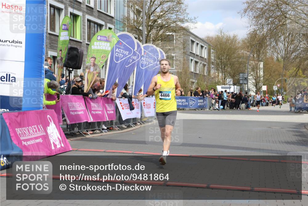 12.04.2026 - 45. Internationalen Wilhelmsburger Insellauf Strokosch-Dieckow http://msf.ph/oto/9481864 12.04.2026 12:47:52 Ziel 4466 meine-sportfotos.de