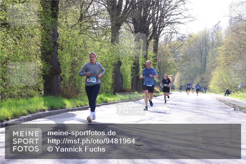 12.04.2026 - 45. Internationalen Wilhelmsburger Insellauf Yannick Fuchs http://msf.ph/oto/9481964 12.04.2026 10:22:23 Laufen 3114 meine-sportfotos.de
