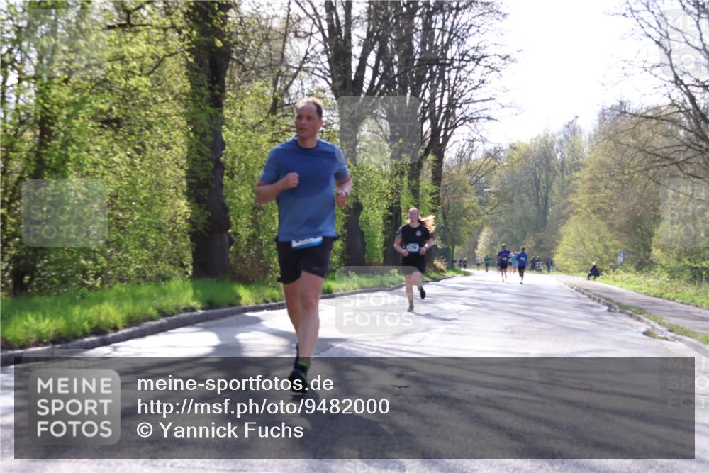 12.04.2026 - 45. Internationalen Wilhelmsburger Insellauf Yannick Fuchs http://msf.ph/oto/9482000 12.04.2026 10:22:27 Laufen  meine-sportfotos.de