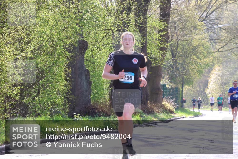 12.04.2026 - 45. Internationalen Wilhelmsburger Insellauf Yannick Fuchs http://msf.ph/oto/9482004 12.04.2026 10:22:28 Laufen 5296 meine-sportfotos.de
