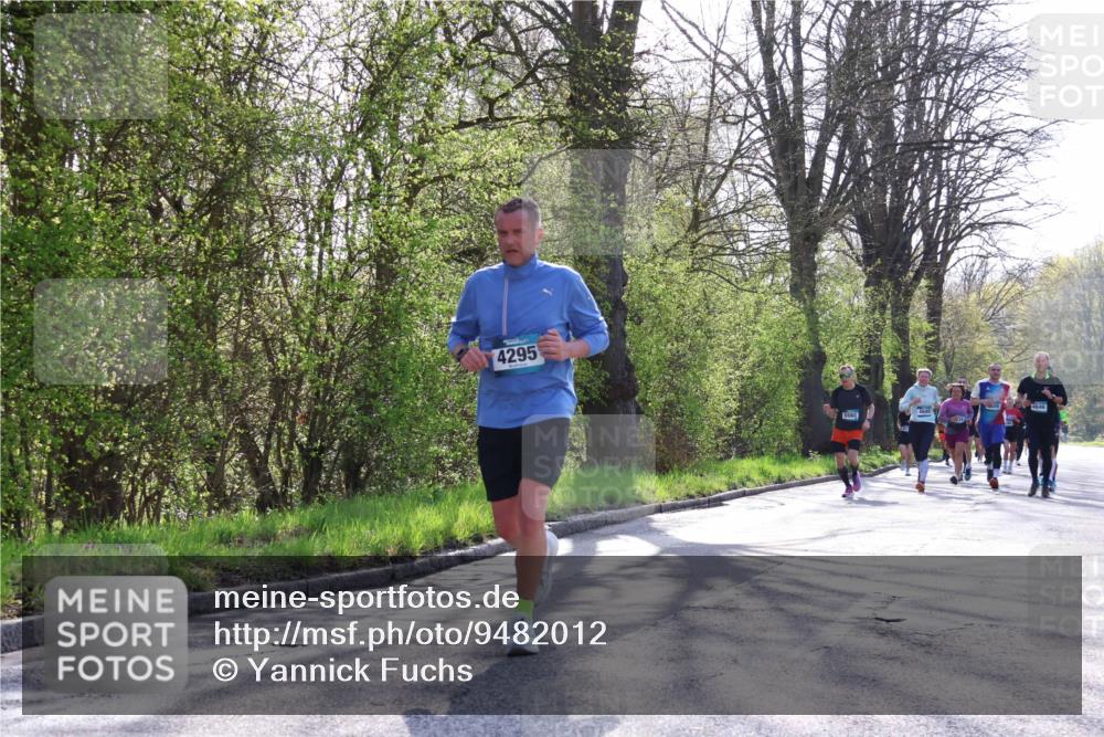 12.04.2026 - 45. Internationalen Wilhelmsburger Insellauf Yannick Fuchs http://msf.ph/oto/9482012 12.04.2026 10:30:15 Laufen 4295, 5560, 4645 meine-sportfotos.de