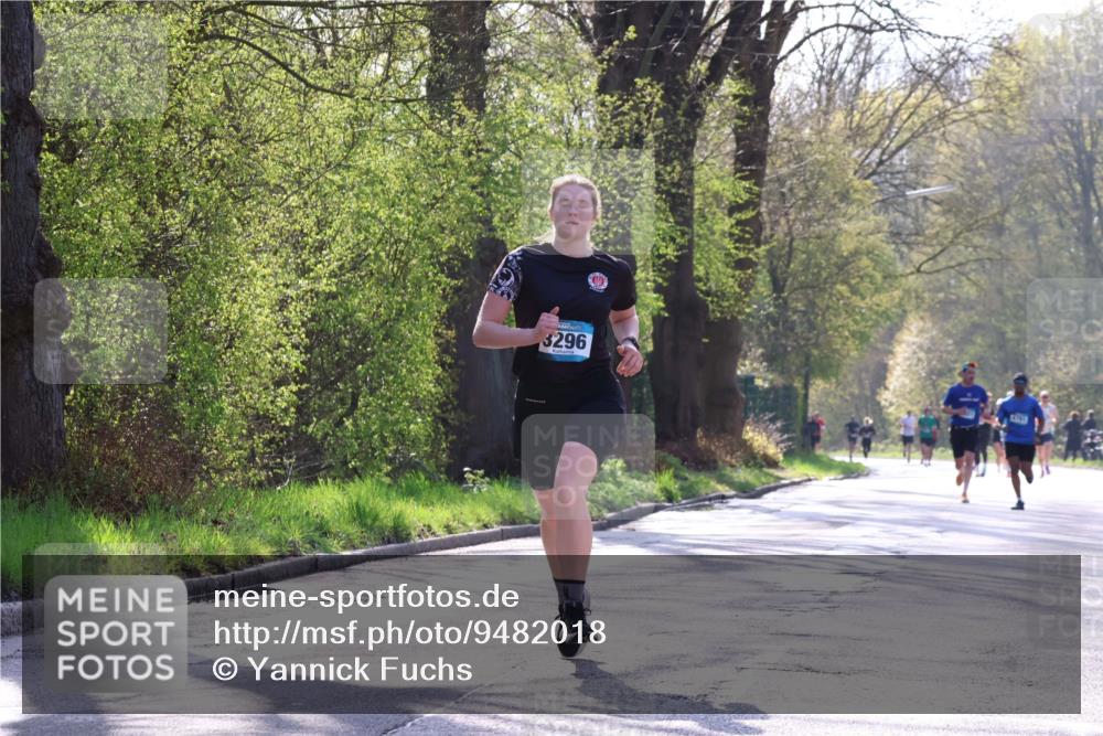 12.04.2026 - 45. Internationalen Wilhelmsburger Insellauf Yannick Fuchs http://msf.ph/oto/9482018 12.04.2026 10:22:28 Laufen 3296 meine-sportfotos.de
