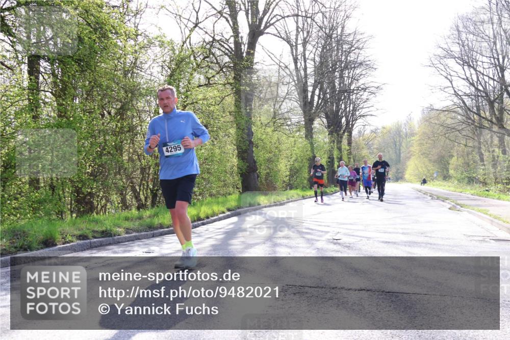 12.04.2026 - 45. Internationalen Wilhelmsburger Insellauf Yannick Fuchs http://msf.ph/oto/9482021 12.04.2026 10:30:16 Laufen 4295 meine-sportfotos.de