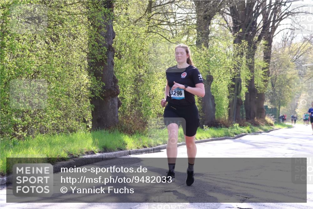 12.04.2026 - 45. Internationalen Wilhelmsburger Insellauf Yannick Fuchs http://msf.ph/oto/9482033 12.04.2026 10:22:30 Laufen 3296 meine-sportfotos.de