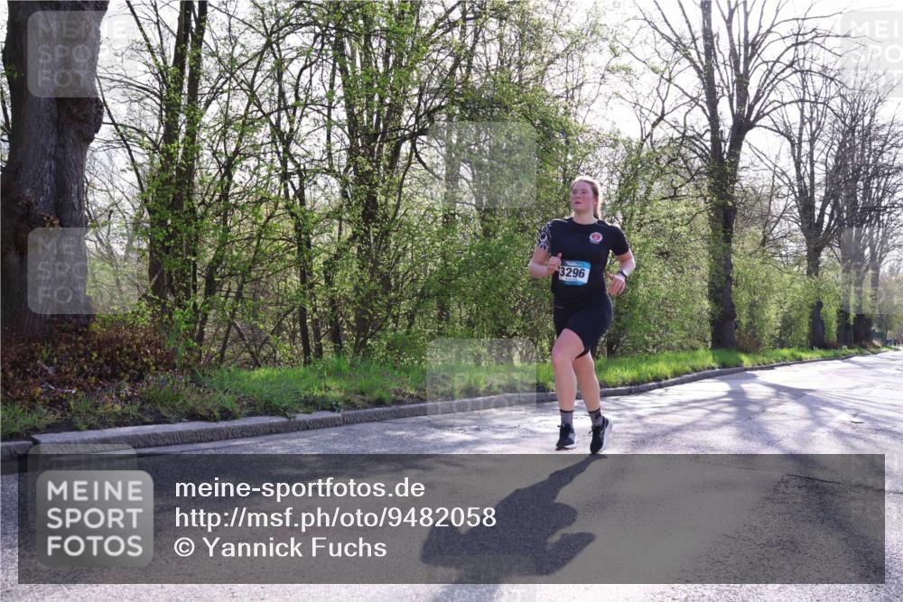 12.04.2026 - 45. Internationalen Wilhelmsburger Insellauf Yannick Fuchs http://msf.ph/oto/9482058 12.04.2026 10:22:31 Laufen 3296 meine-sportfotos.de