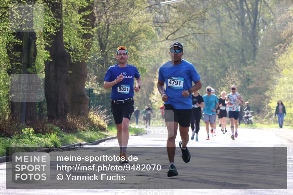 12.04.2026 - 45. Internationalen Wilhelmsburger Insellauf Yannick Fuchs http://msf.ph/oto/9482070 12.04.2026 10:22:35 Laufen 4791, 5821, 4970, 3449 meine-sportfotos.de