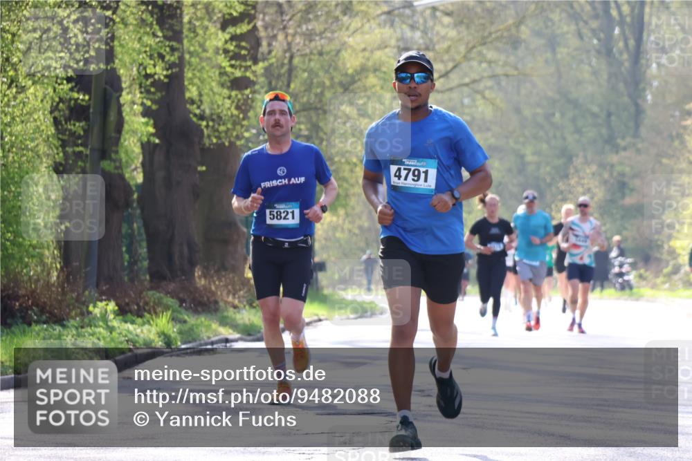 12.04.2026 - 45. Internationalen Wilhelmsburger Insellauf Yannick Fuchs http://msf.ph/oto/9482088 12.04.2026 10:22:37 Laufen 4791, 5821 meine-sportfotos.de