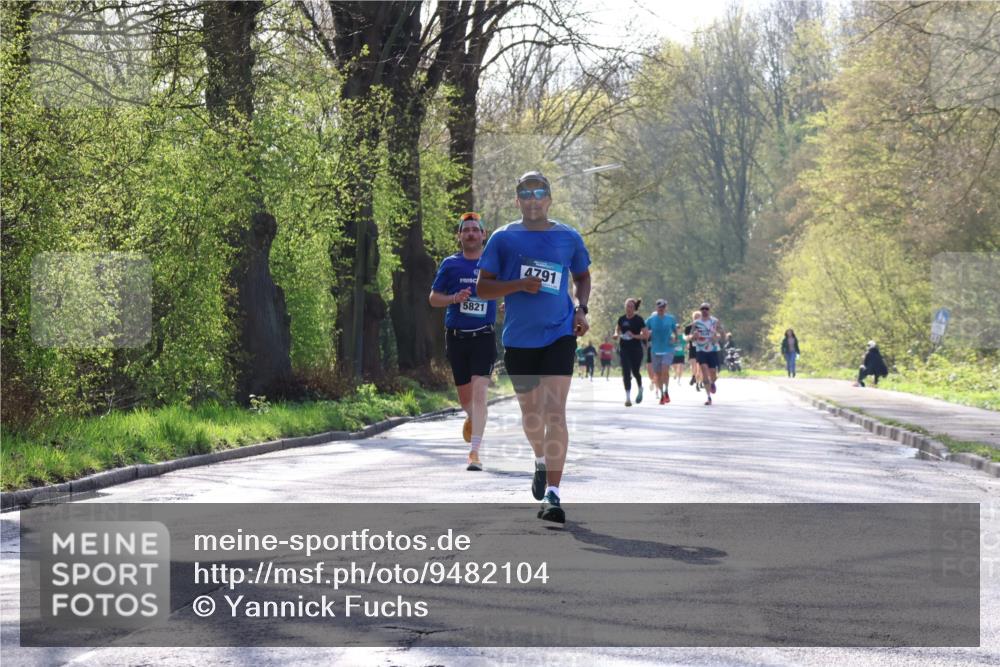 12.04.2026 - 45. Internationalen Wilhelmsburger Insellauf Yannick Fuchs http://msf.ph/oto/9482104 12.04.2026 10:22:38 Laufen 4791, 5821 meine-sportfotos.de