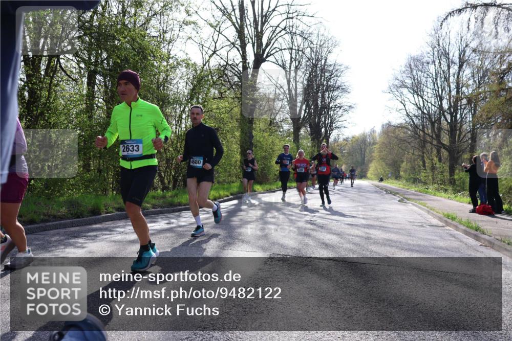 12.04.2026 - 45. Internationalen Wilhelmsburger Insellauf Yannick Fuchs http://msf.ph/oto/9482122 12.04.2026 10:30:23 Laufen 2633, 4680, 3380 meine-sportfotos.de
