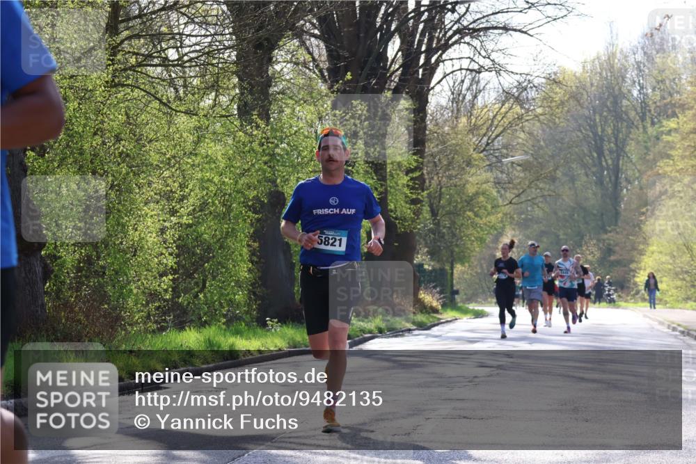 12.04.2026 - 45. Internationalen Wilhelmsburger Insellauf Yannick Fuchs http://msf.ph/oto/9482135 12.04.2026 10:22:40 Laufen 5821 meine-sportfotos.de