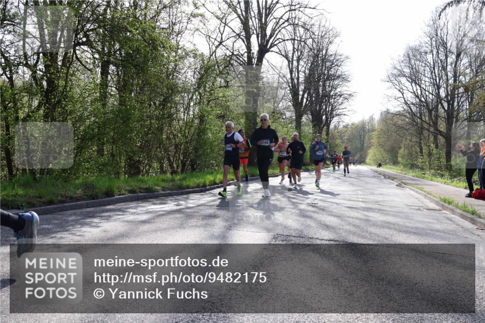 12.04.2026 - 45. Internationalen Wilhelmsburger Insellauf Yannick Fuchs http://msf.ph/oto/9482175 12.04.2026 10:30:27 Laufen 288, 5832, 4262 meine-sportfotos.de