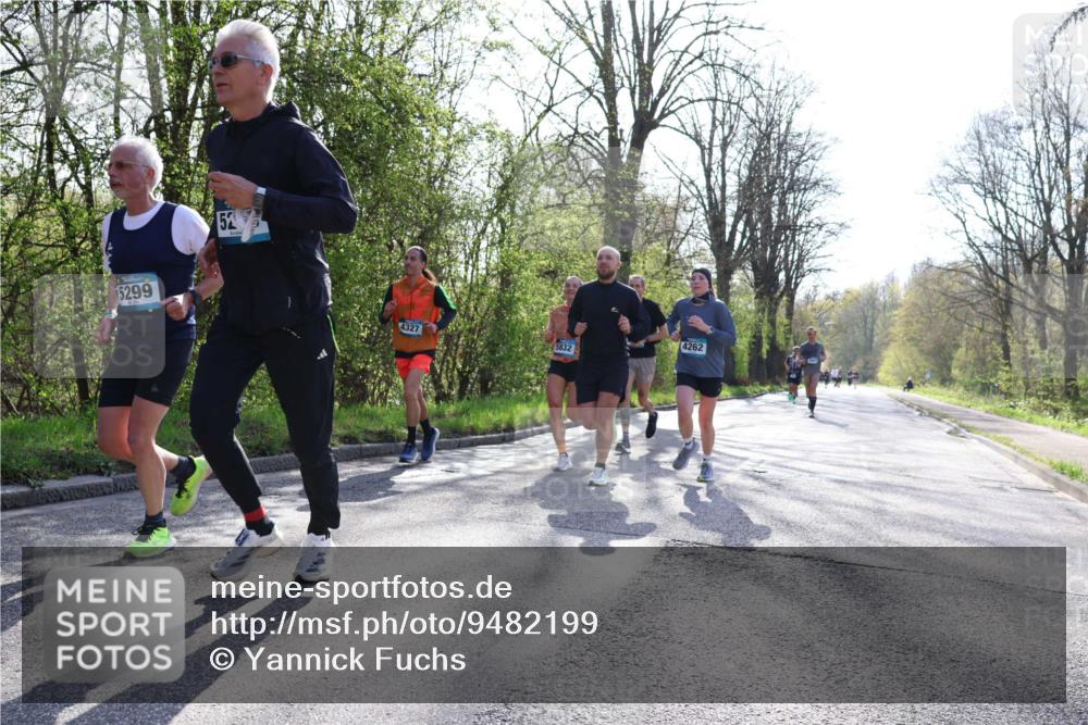 12.04.2026 - 45. Internationalen Wilhelmsburger Insellauf Yannick Fuchs http://msf.ph/oto/9482199 12.04.2026 10:30:29 Laufen 5299, 52, 4327, 4262, 5832 meine-sportfotos.de