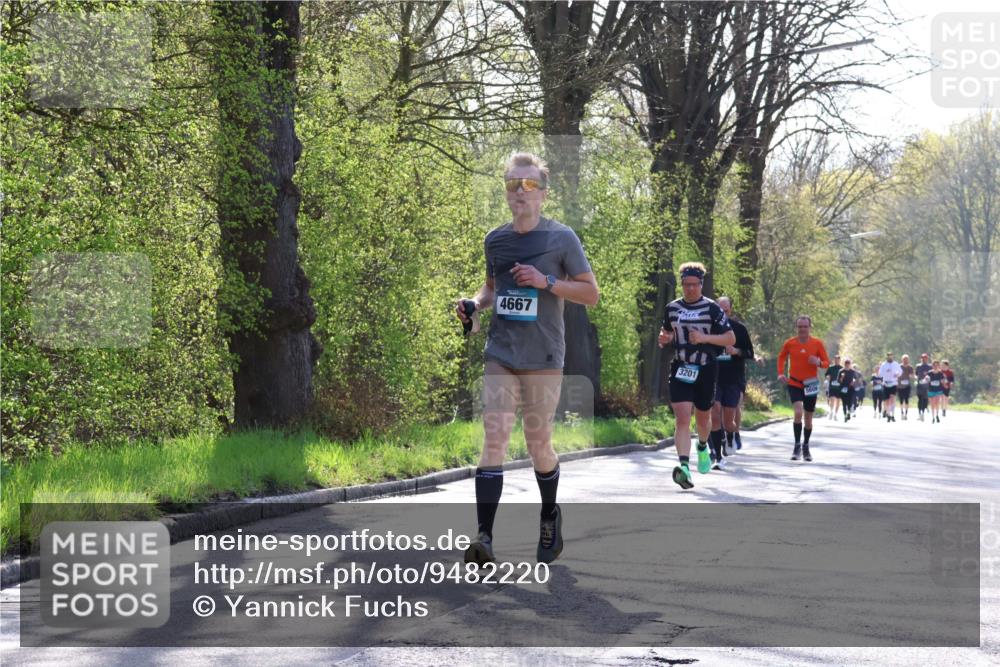 12.04.2026 - 45. Internationalen Wilhelmsburger Insellauf Yannick Fuchs http://msf.ph/oto/9482220 12.04.2026 10:30:32 Laufen 4667, 3201 meine-sportfotos.de