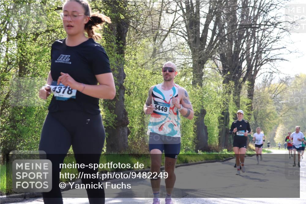 12.04.2026 - 45. Internationalen Wilhelmsburger Insellauf Yannick Fuchs http://msf.ph/oto/9482249 12.04.2026 10:22:52 Laufen 4378, 5449, 2504, 123 meine-sportfotos.de