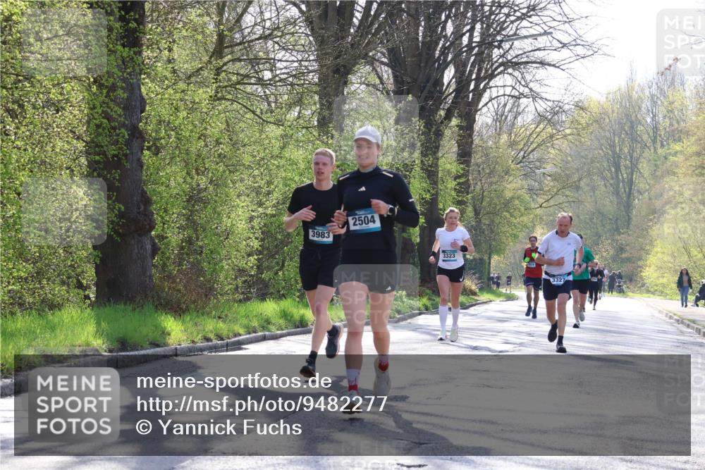 12.04.2026 - 45. Internationalen Wilhelmsburger Insellauf Yannick Fuchs http://msf.ph/oto/9482277 12.04.2026 10:22:54 Laufen 3983, 2504, 3323, 2014, 3327 meine-sportfotos.de