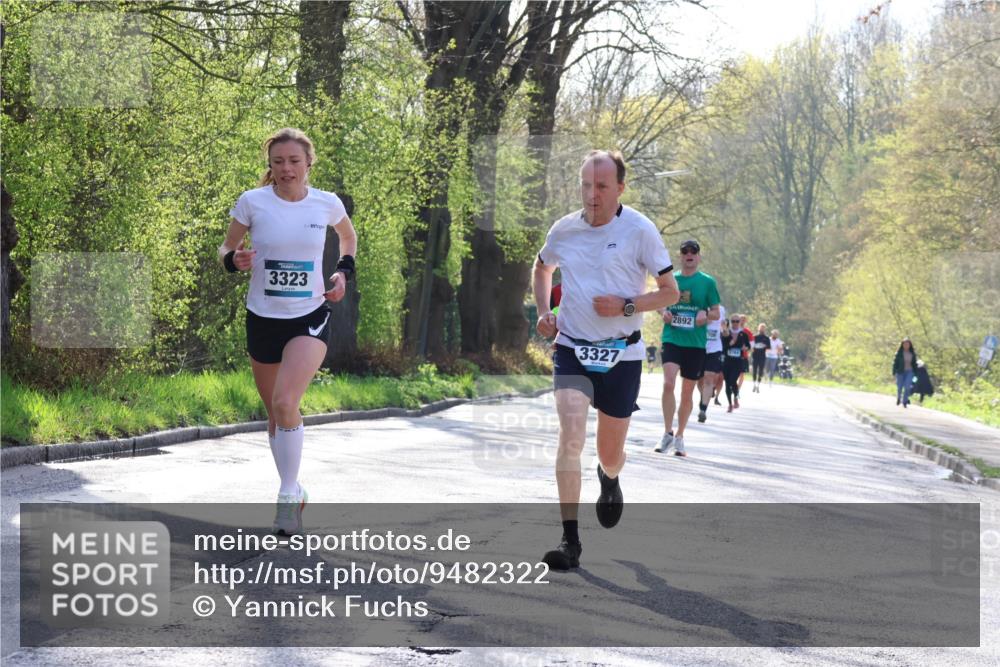 12.04.2026 - 45. Internationalen Wilhelmsburger Insellauf Yannick Fuchs http://msf.ph/oto/9482322 12.04.2026 10:22:57 Laufen 3323, 3327, 2892 meine-sportfotos.de