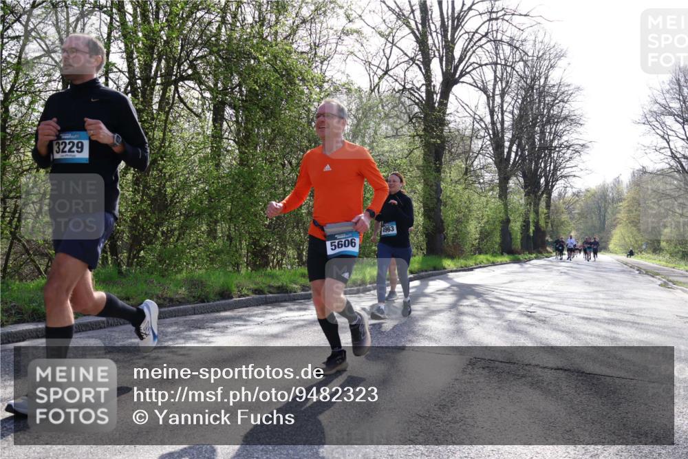 12.04.2026 - 45. Internationalen Wilhelmsburger Insellauf Yannick Fuchs http://msf.ph/oto/9482323 12.04.2026 10:30:39 Laufen 3229, 5606, 4963 meine-sportfotos.de