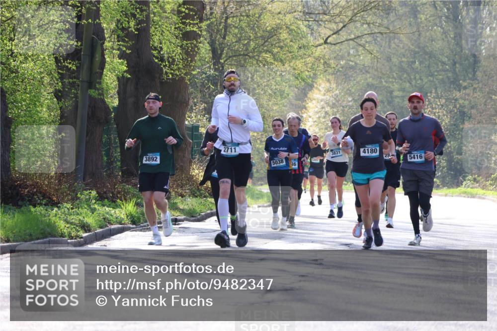 12.04.2026 - 45. Internationalen Wilhelmsburger Insellauf Yannick Fuchs http://msf.ph/oto/9482347 12.04.2026 10:30:42 Laufen 3892, 2711, 5038, 3831, 4180, 28, 5489, 5416, 36 meine-sportfotos.de