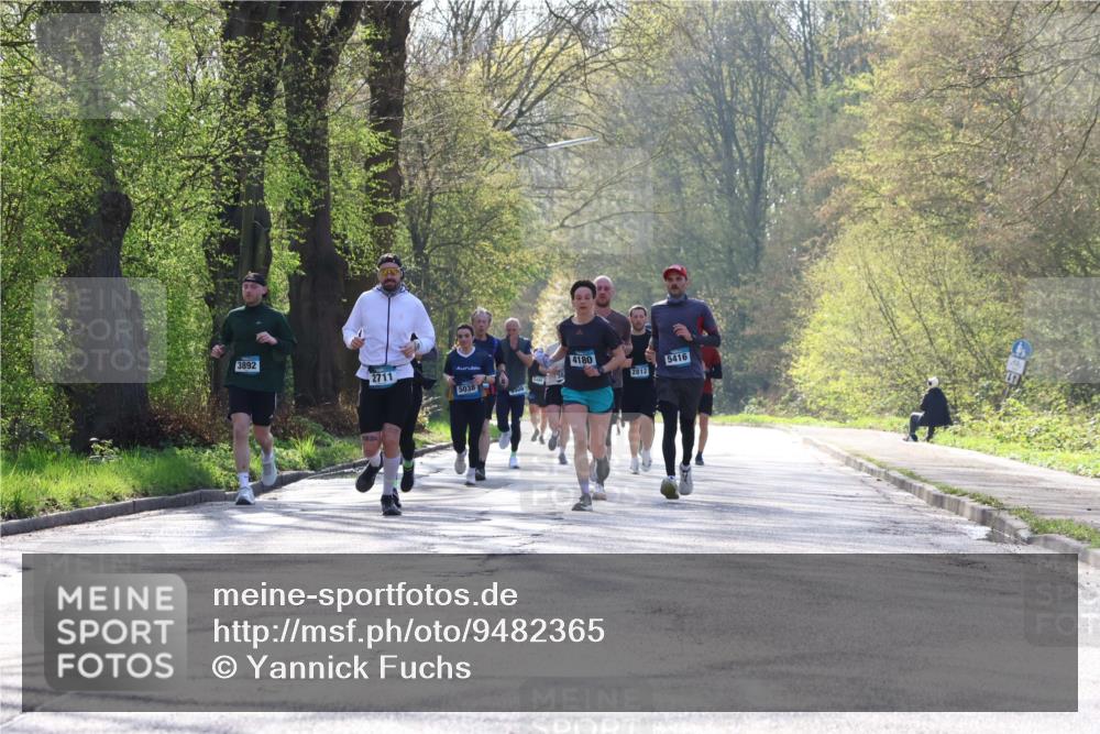 12.04.2026 - 45. Internationalen Wilhelmsburger Insellauf Yannick Fuchs http://msf.ph/oto/9482365 12.04.2026 10:30:43 Laufen 3892, 4180, 5416, 2711, 2812, 5038 meine-sportfotos.de