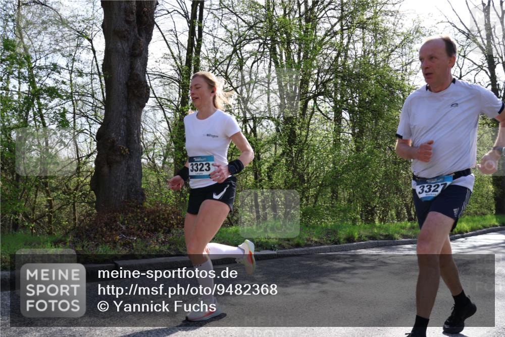 12.04.2026 - 45. Internationalen Wilhelmsburger Insellauf Yannick Fuchs http://msf.ph/oto/9482368 12.04.2026 10:23:00 Laufen 3323, 3327 meine-sportfotos.de