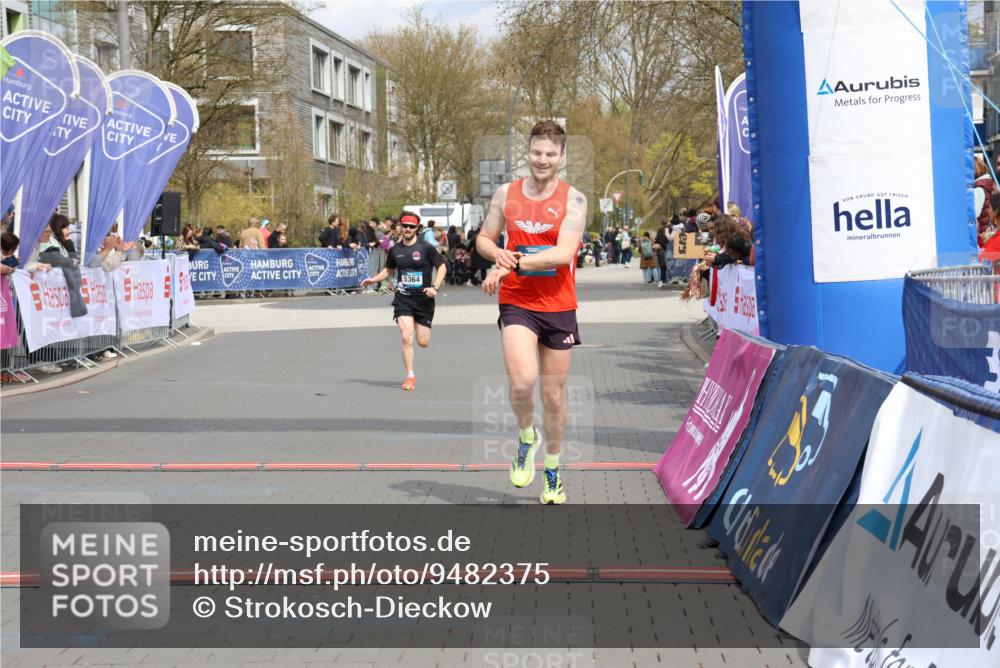 12.04.2026 - 45. Internationalen Wilhelmsburger Insellauf Strokosch-Dieckow http://msf.ph/oto/9482375 12.04.2026 12:48:21 Ziel 5607, 5364 meine-sportfotos.de